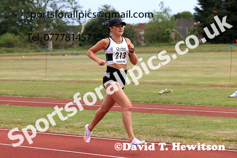 1500 metres, 2025 NEMAA Track and Field, Monkton. Photo: David T. Hewitson/Sports for All Pics